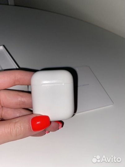 Airpods 1 поколения