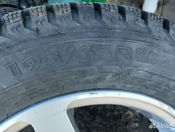 Колëса зимние шипованные в сборе R-15, 4*100