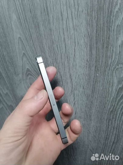iPhone 5S, 16 ГБ