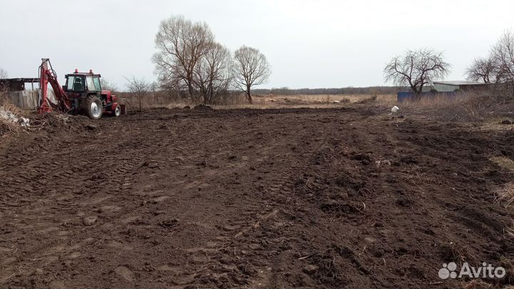 Услуги трактора экскаватора