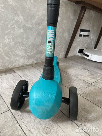 Самокат трехколесный 