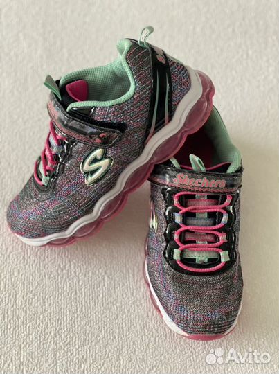 Кроссовки для девочки