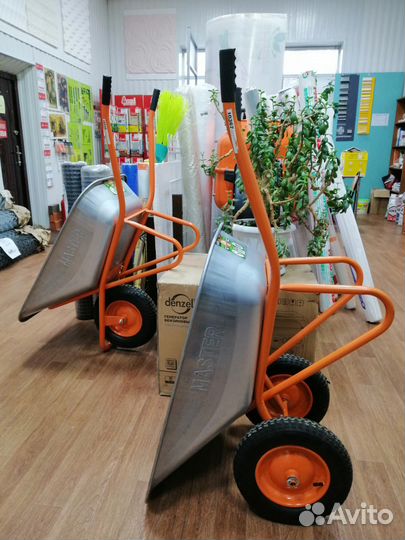 Тачка строительная