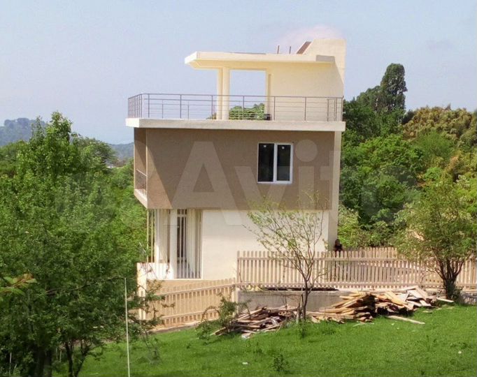 Дом 280 м² на участке 5 сот.