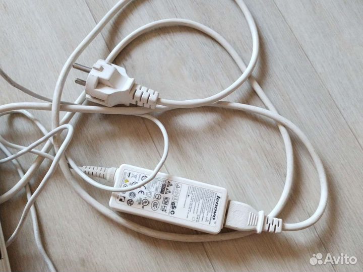 Нетбук lenovo