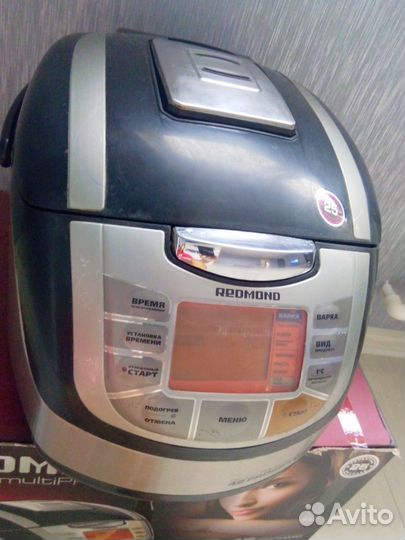 Мультиварка Redmond RMC-70