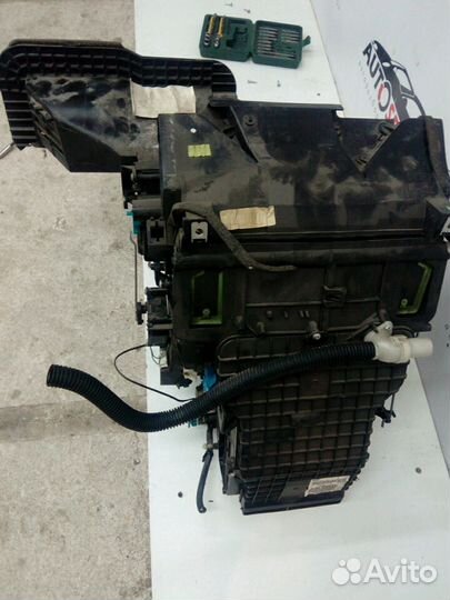 Корпус печки Nissan note e11