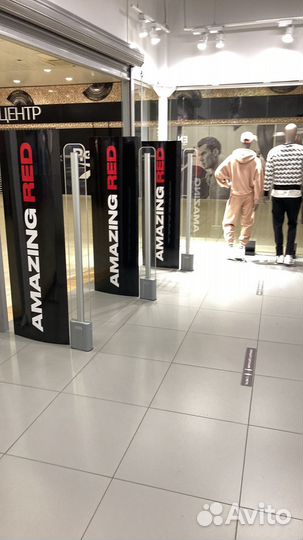 Охранник в салон 