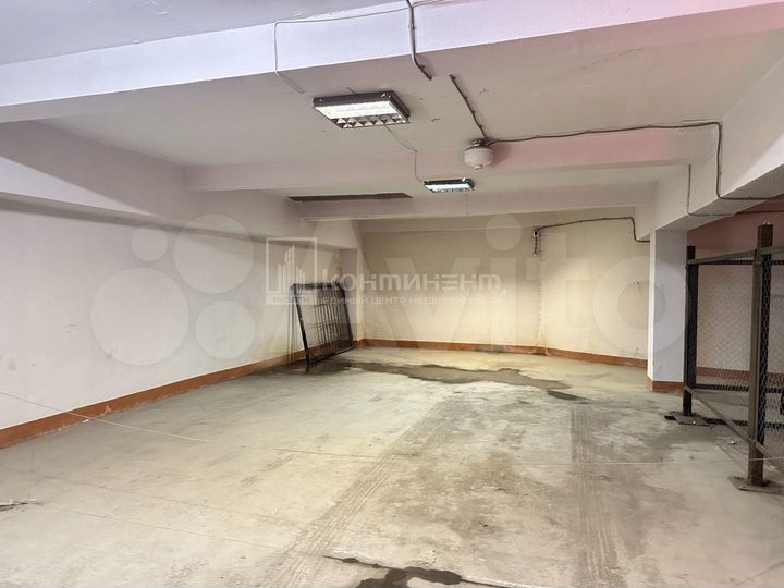 Машиноместо, 14 м²