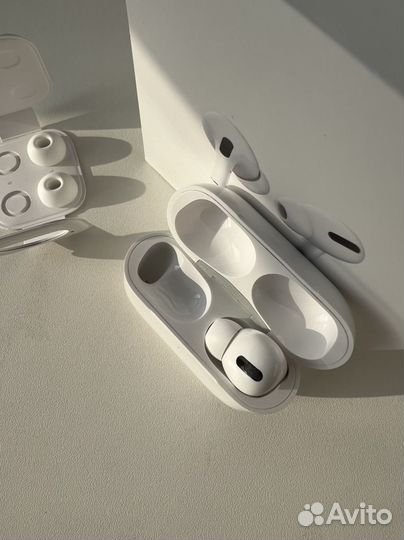 Наушники apple airpods pro