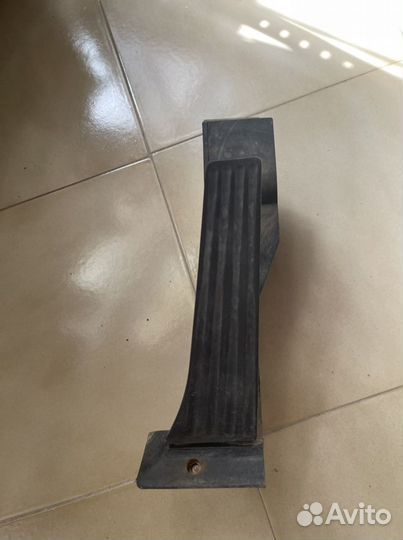 Электронная педаль газа бмв Е60