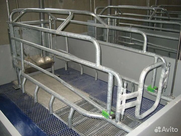 Бункерная кормушка нипильная поика