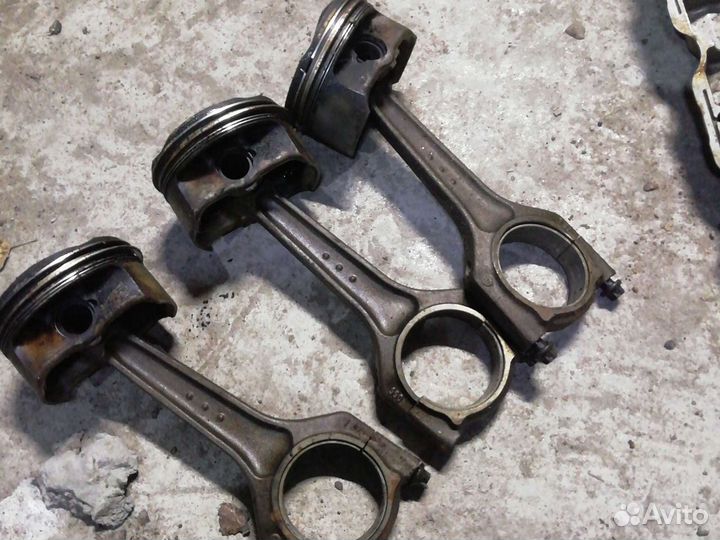 Поршень с шатуном бмв BMW n52b25