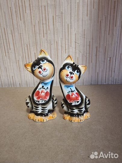 Парные фигурки кошечек