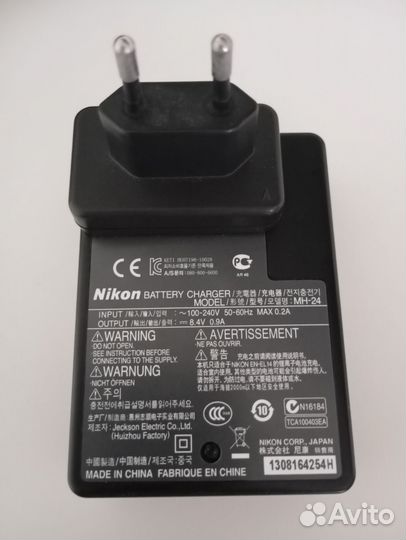 Nikon d3100 с объективом Nikon 50mm f/ 1.8G AF-S