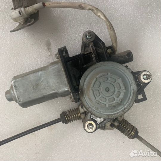 Стеклоподъемник передний левый Suzuki Liana ER 1.6