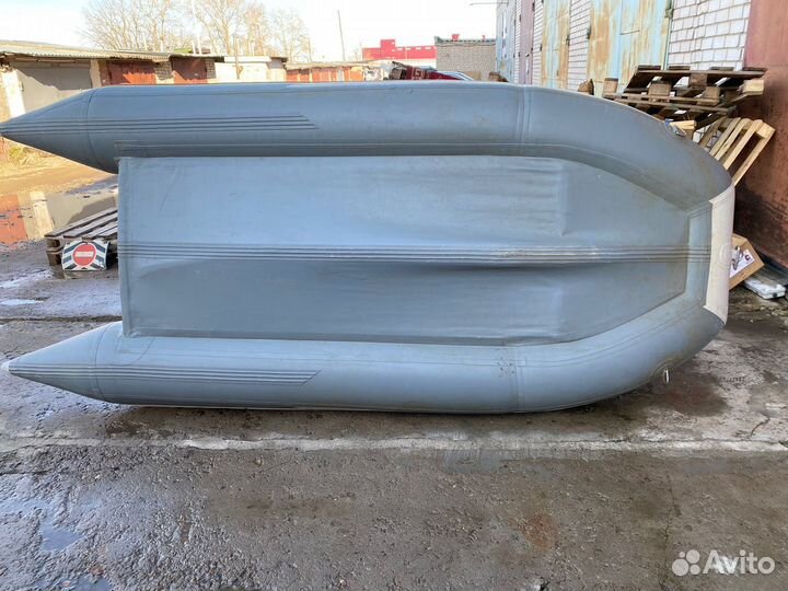 Лодка Badger FL330 в отличном состоянии