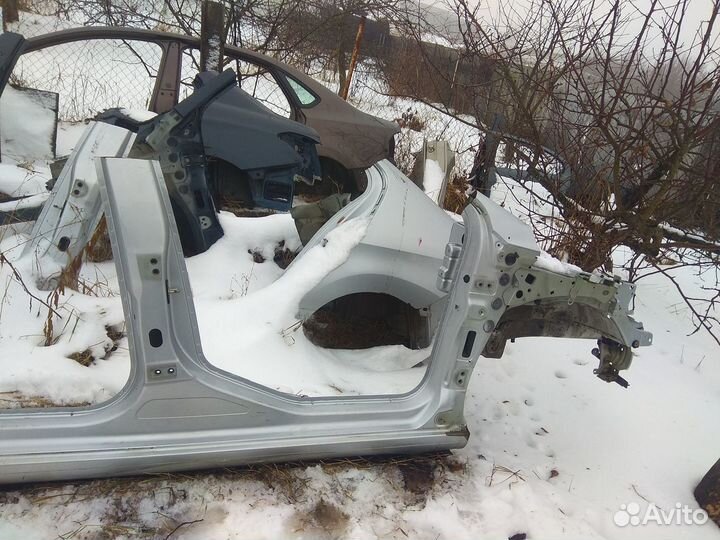 Крыло заднее правое Пежо 408 Peugeot 408