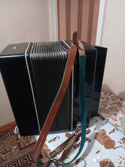 Баян