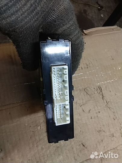 Блок управления световыми сигналами KIA picanto 2