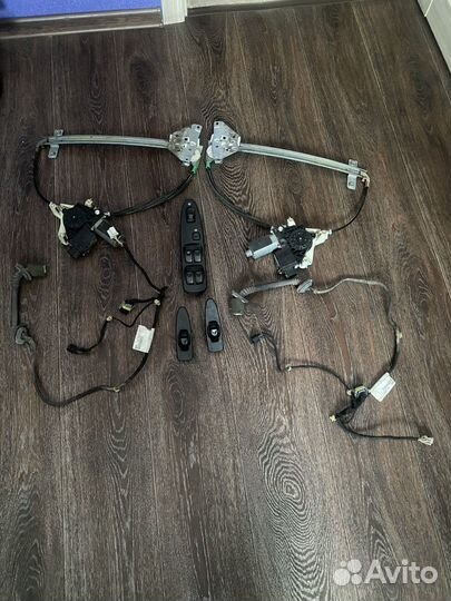 Комплект задних эсп carisma