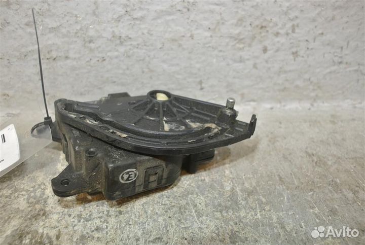 Моторчик привода заслонок отопителя Cadillac CTS