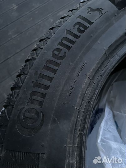 Continental ContiVikingContact 7 215/65 R17