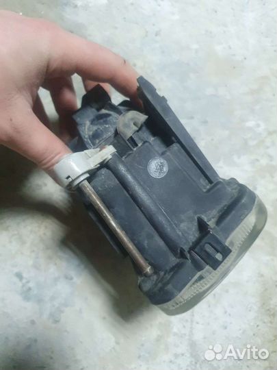 Фара противотуманная правая Subaru Legacy