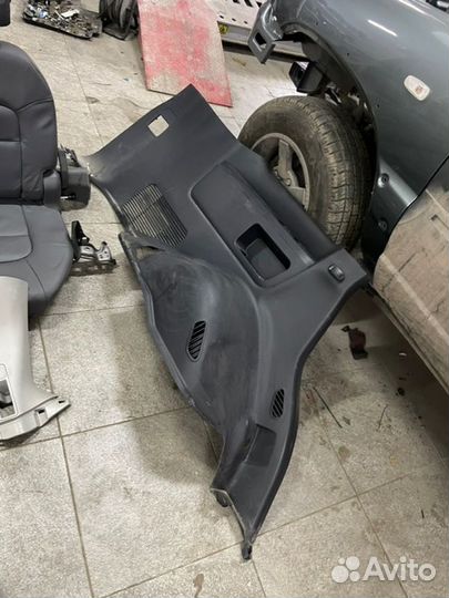 Третий ряд сидений Toyota Land Cruiser 200 4.7