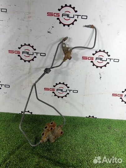 Распределитель тормозной Toyota Celica ZZT231