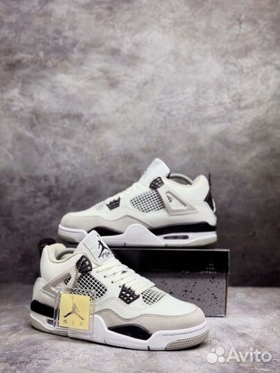 Кроссовки Nike AirJordan 4 с мехом