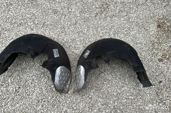 Подкрылок задний правый левый Mercedes W212