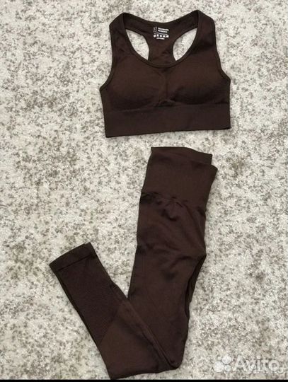 Костюм для фитнеса 44
