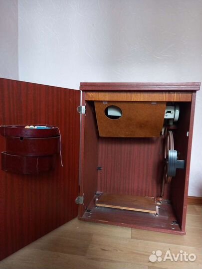 Швейная машинка