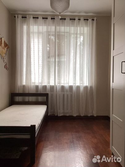 Красивая полупрозрачная штора