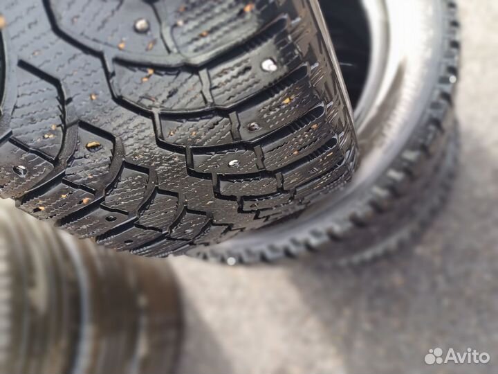 Bridgestone Blizzak Spike-01 205/55 R16 91T