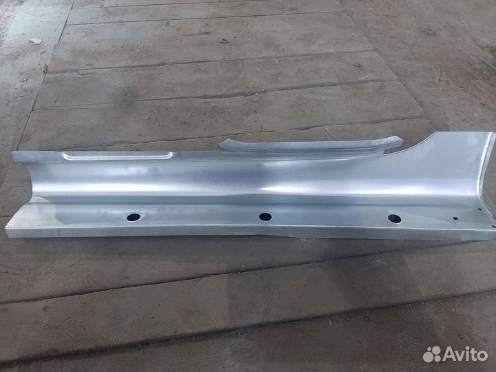 Порог правый hyundai solaris 2011г.в