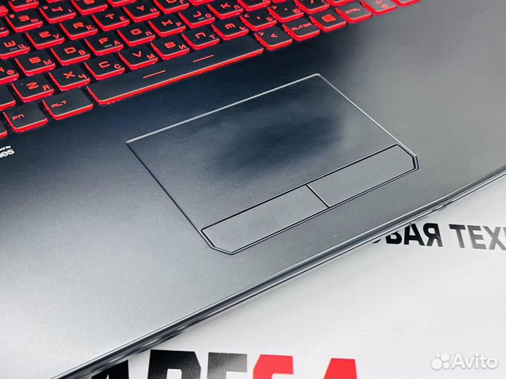 Ноутбук MSI 17.3