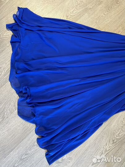 Платье на выпускной со шлейфом