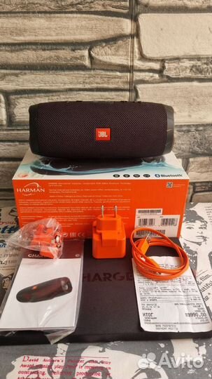 Колонка jbl charge 3