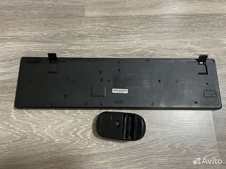 Беспроводная мышь и клавиатура