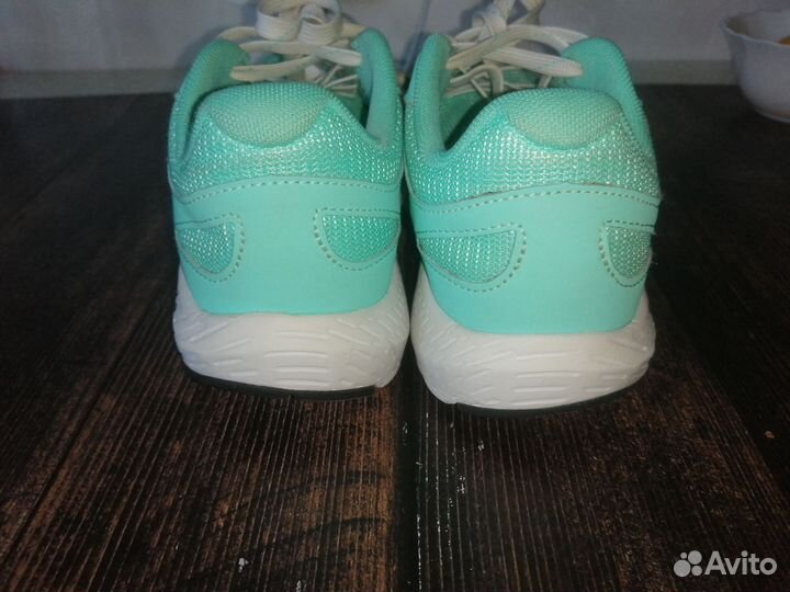 Кроссовки NB