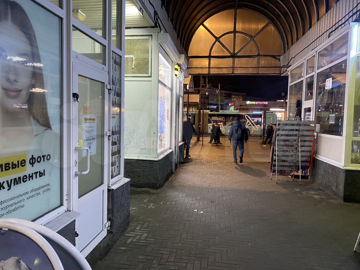 Отличное помещение у входа в метро