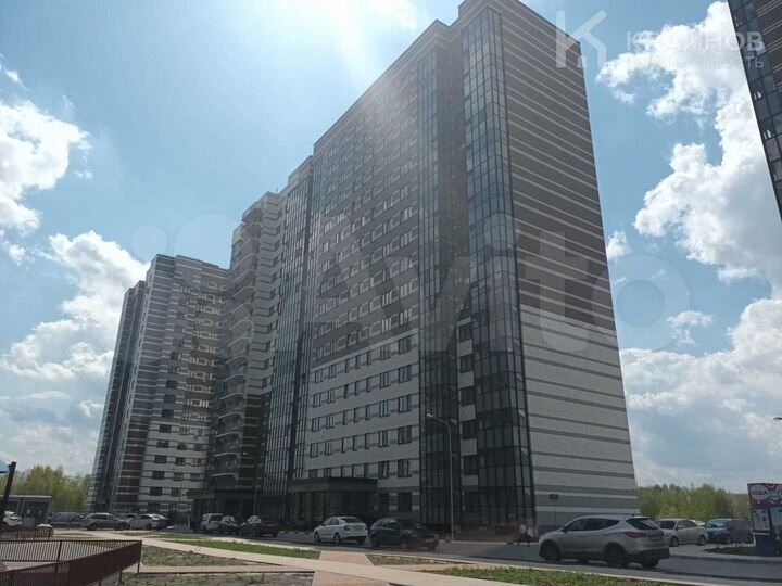 3-к. квартира, 77,2 м², 1/17 эт.