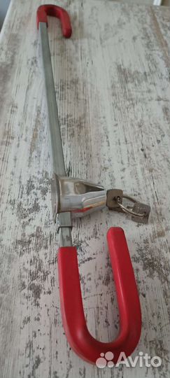 Противоугонный замок на руль Krooklok