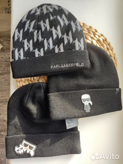 Женская шапка Karl Lagerfeld