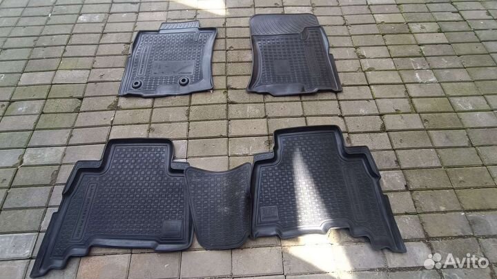 Автомобильные коврики (комплект) Toyota LC Prado