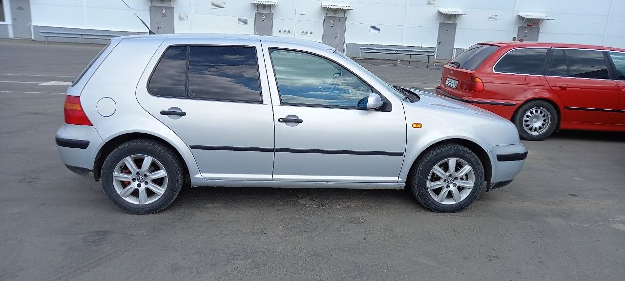 Volkswagen Golf: фото владельца