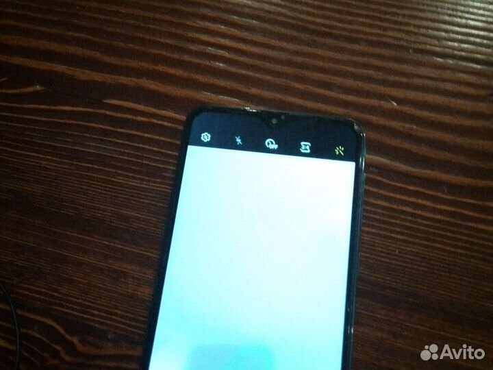 Samsung Galaxy A10, 2/32 ГБ