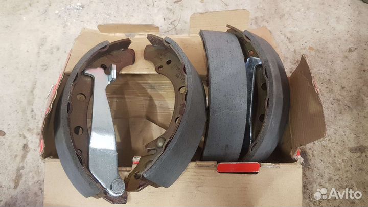 Продам задние колодки на Audi,Skoda,VW
